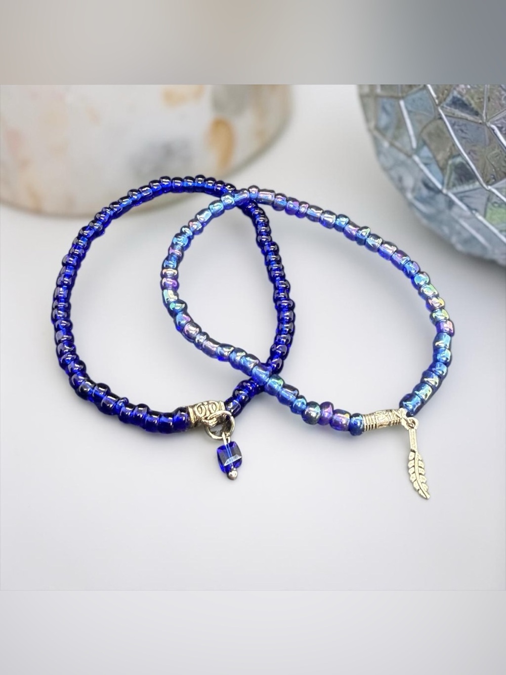 💙2-PC Blue Beaded Bracelet Set with Feather & Single Bead Charm/NWOT💙